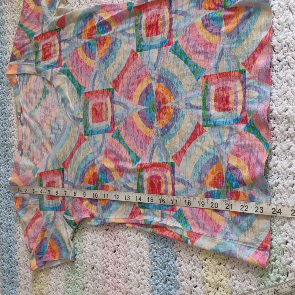Before + Again Small Geo Print Short Sleeve T-Shirt - Picture 4 of 12